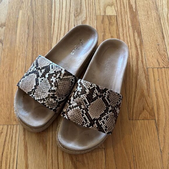 J Slides sz 9 snakeskin slide on sandal good pre owned condition - Picture 5 of 5